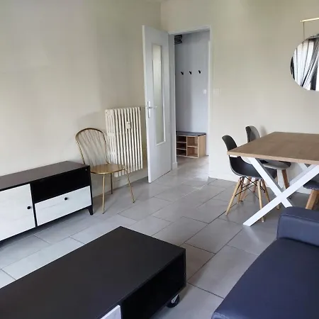 Apartmán T2 Moderne Proche Centre Avec Balcon Et Wifi