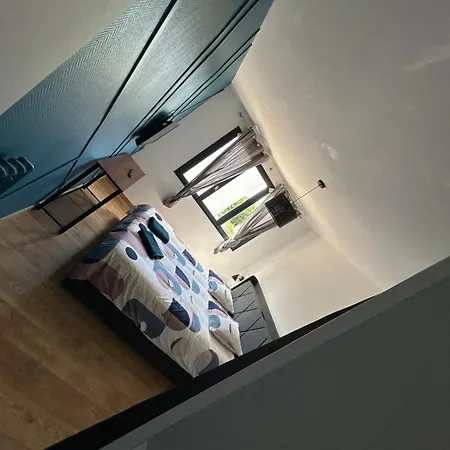 T2 Moderne Proche Centre Avec Balcon Et Wifi Apartmán *